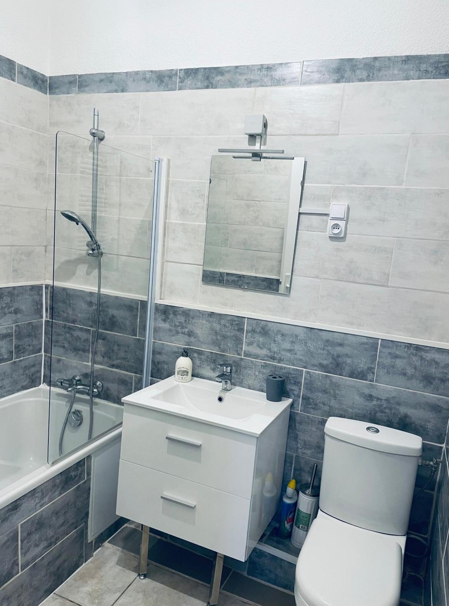 Appartement Authentique Coeur De Ville Сет Екстер'єр фото
